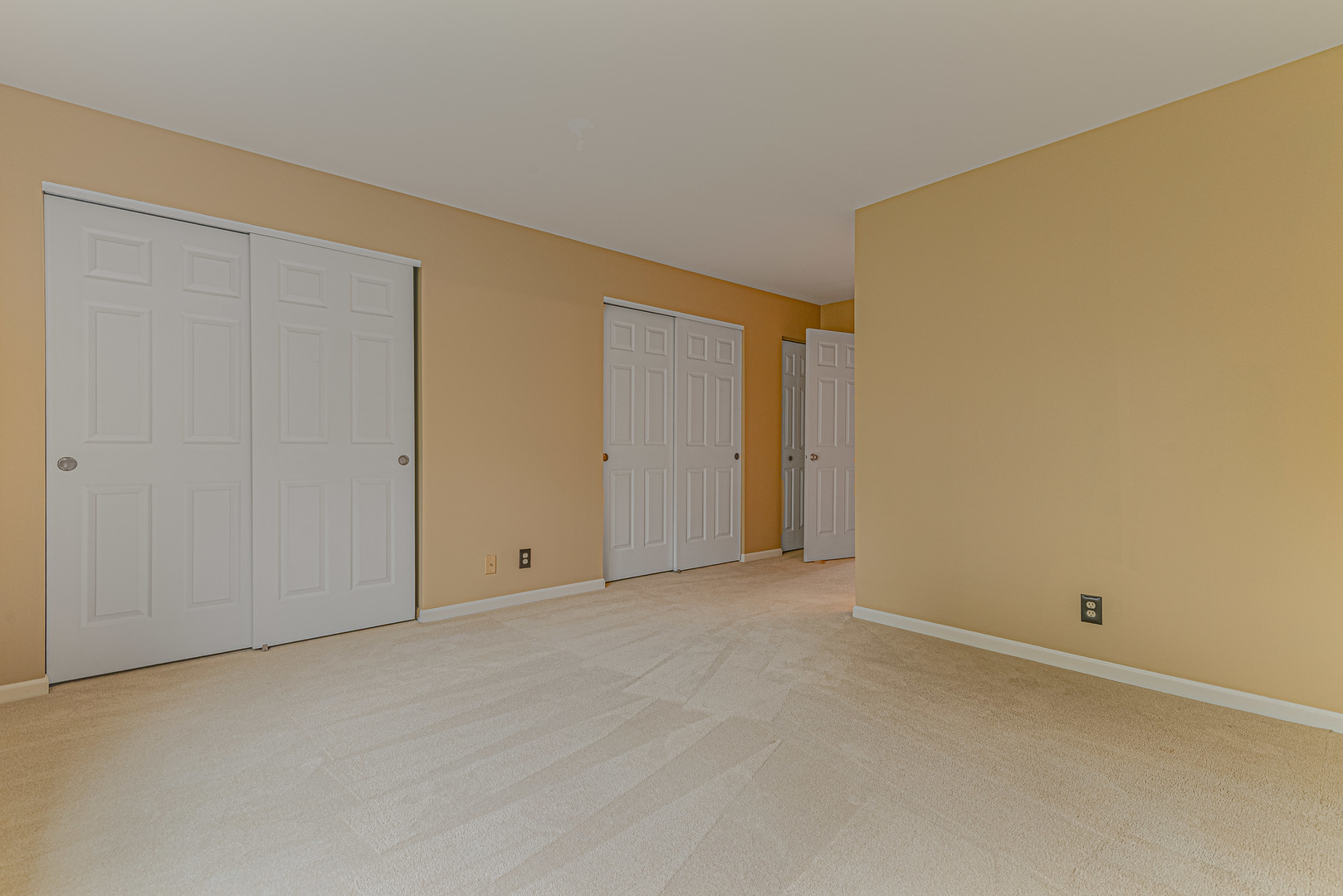 1457 Walnut Hill Avenue #1457, St. Charles, IL 60174