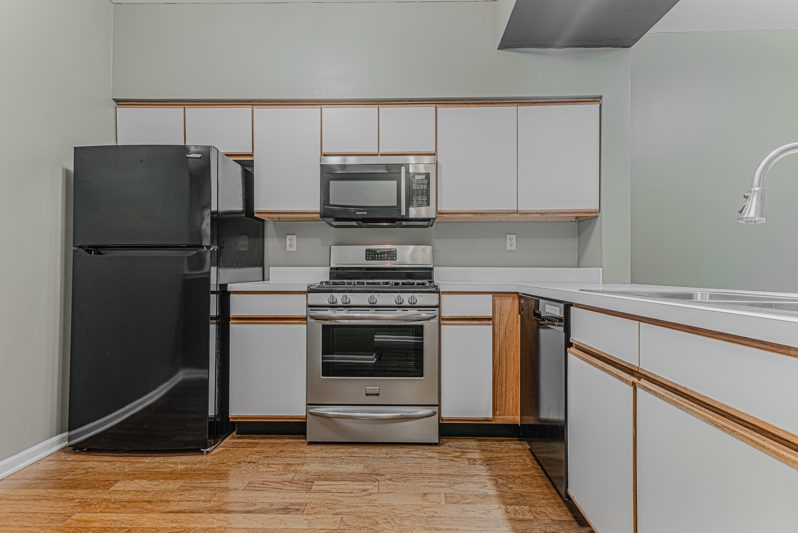 1457 Walnut Hill Avenue #1457, St. Charles, IL 60174