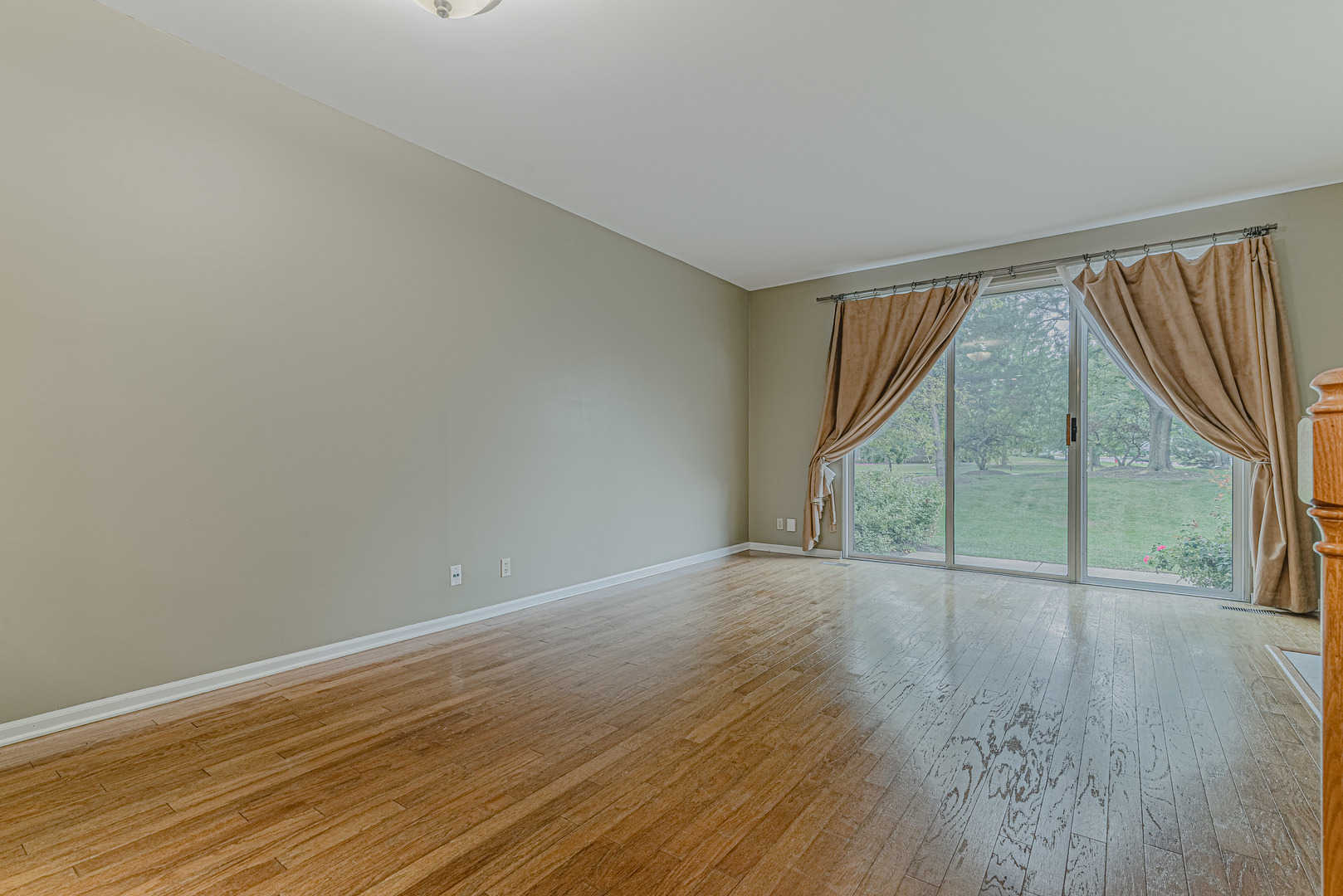 1457 Walnut Hill Avenue #1457, St. Charles, IL 60174