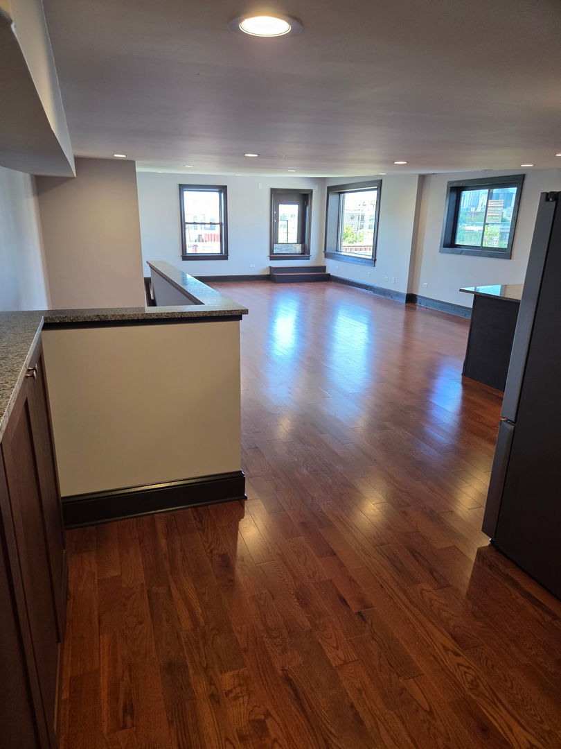 1445 W 16th Street, Chicago, IL 60608