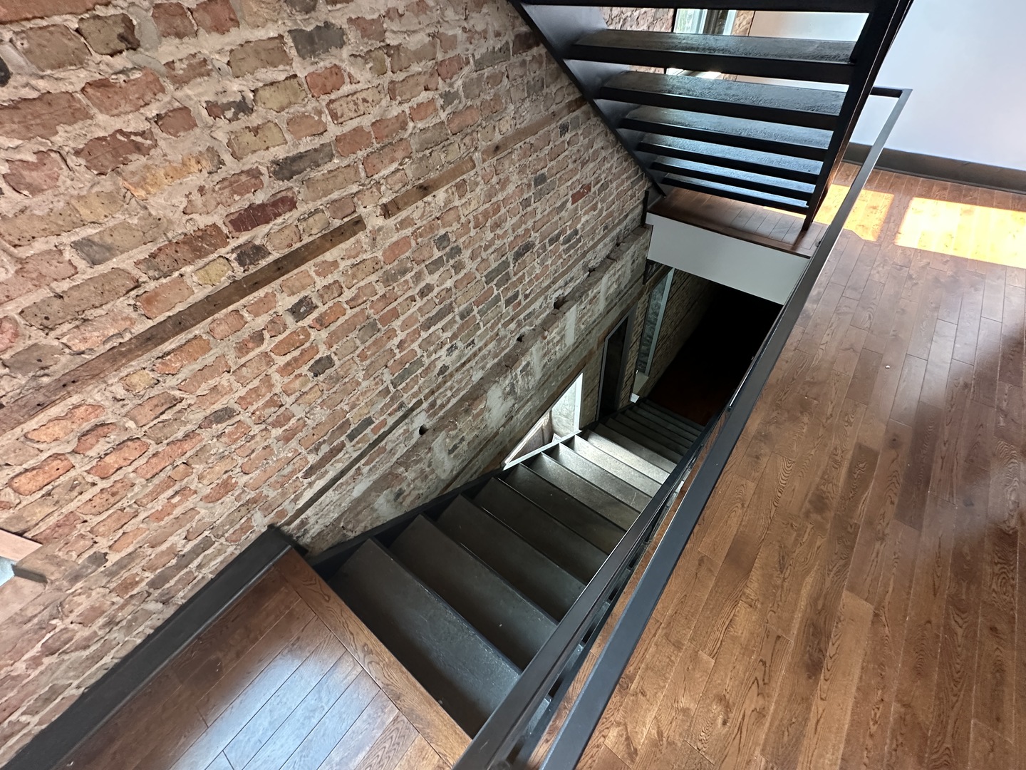 1445 W 16th Street, Chicago, IL 60608