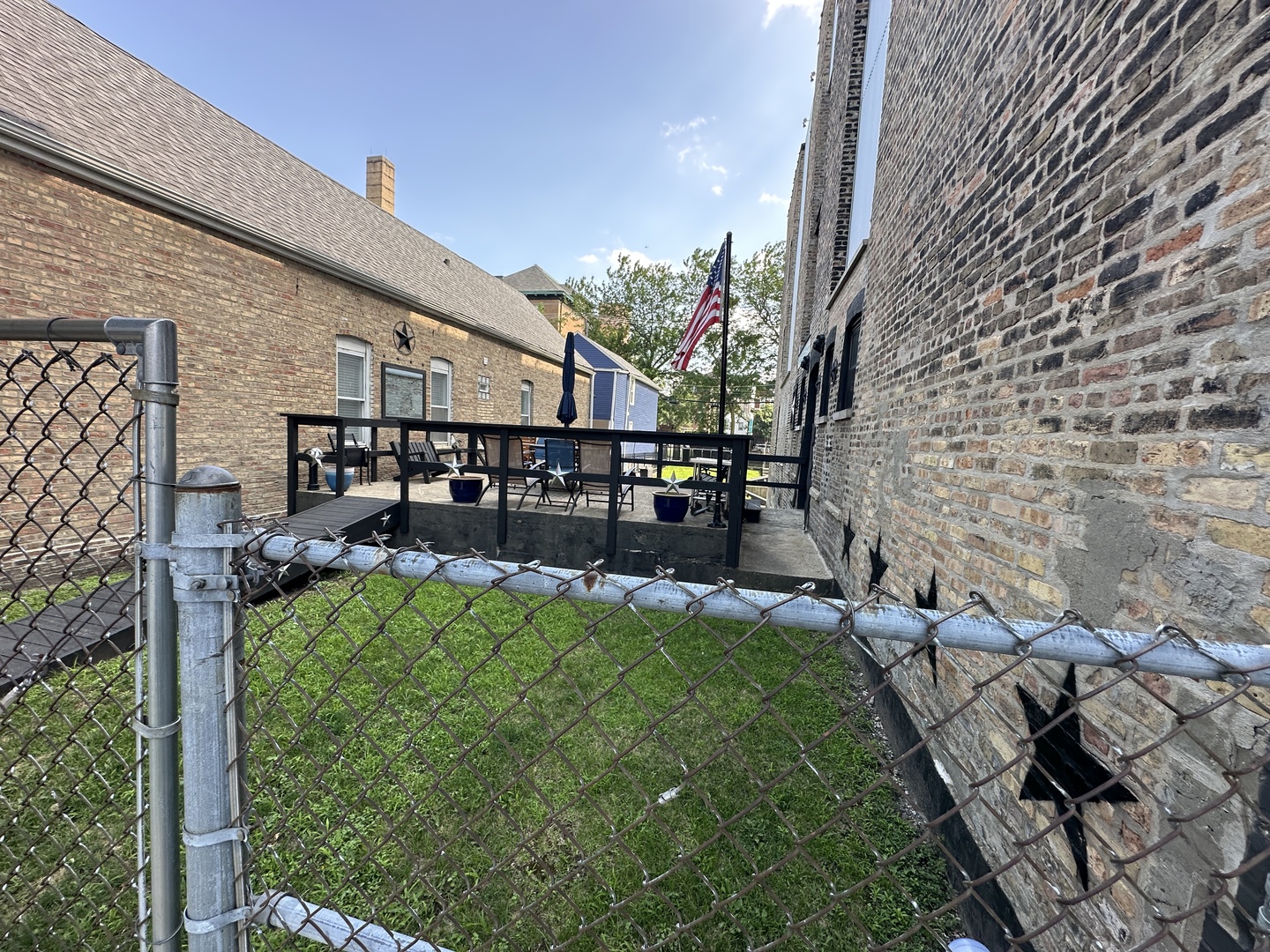 1445 W 16th Street, Chicago, IL 60608