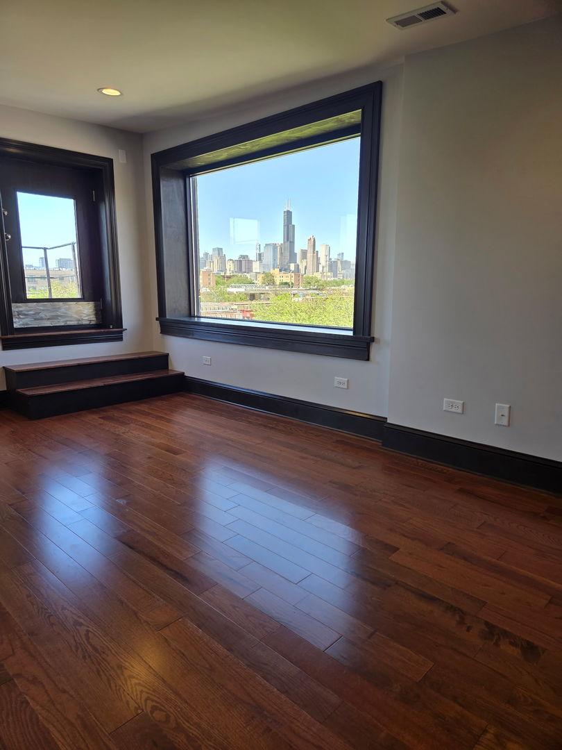 1445 W 16th Street, Chicago, IL 60608