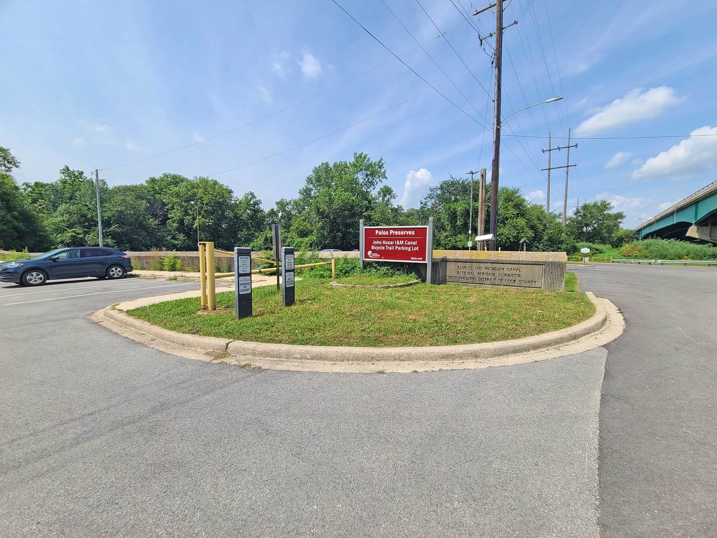 131 Willows Edge Court #A, Willow Springs, IL 60480