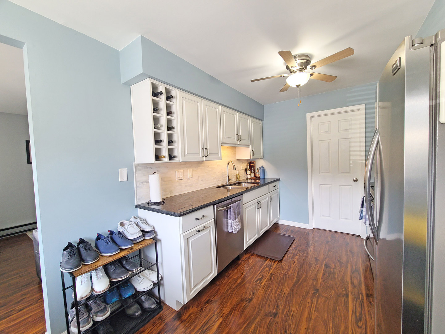 131 Willows Edge Court #A, Willow Springs, IL 60480
