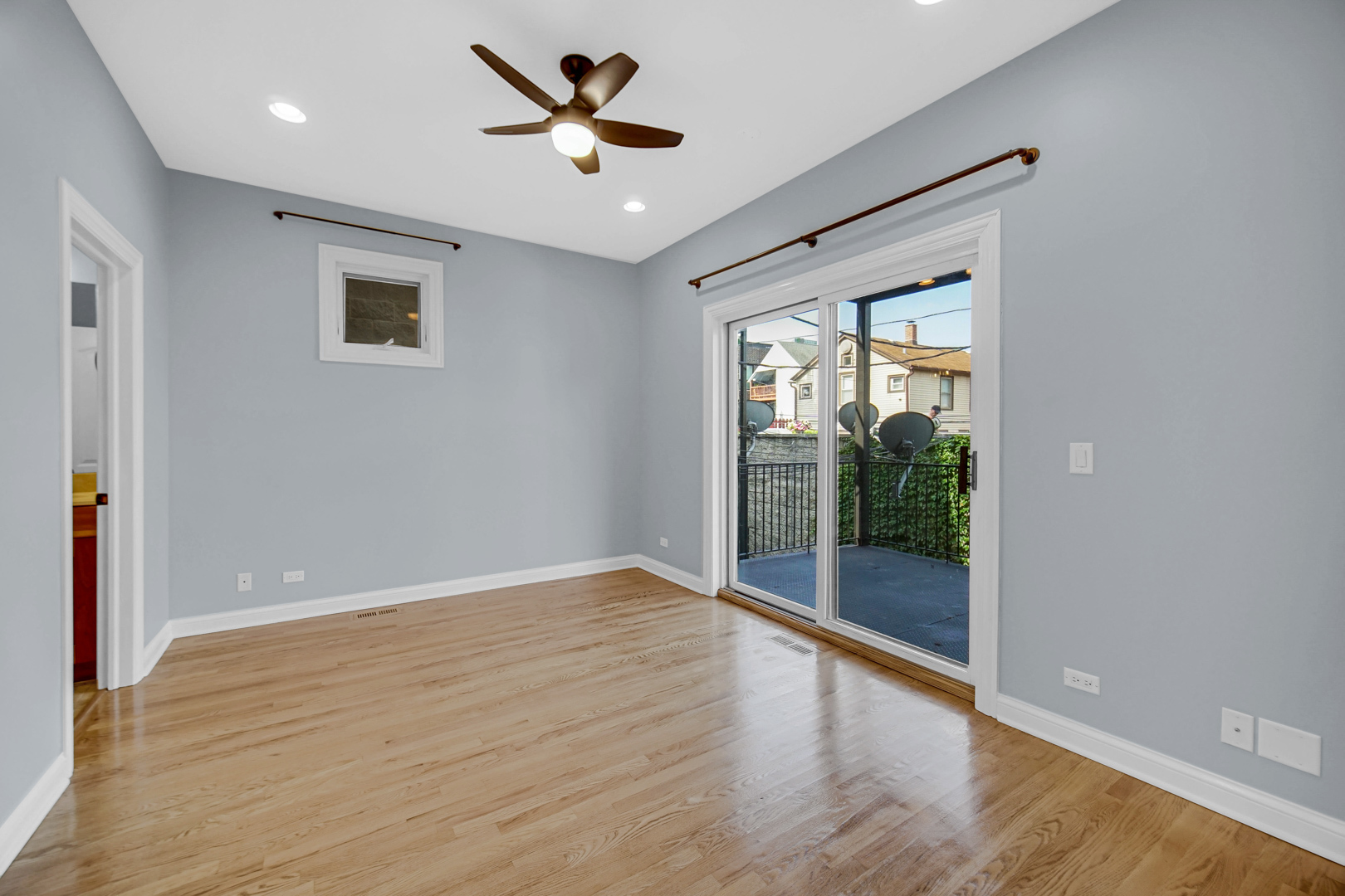 3732 N Kenmore Avenue #2, Chicago, IL 60613