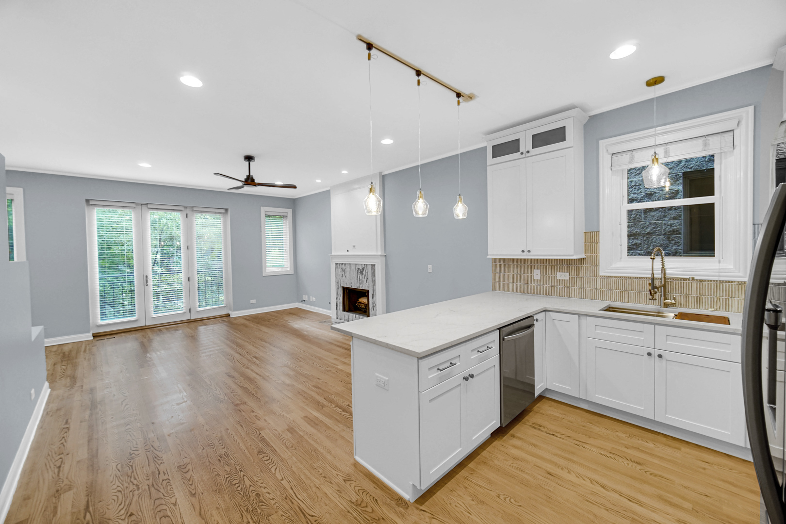 3732 N Kenmore Avenue #2, Chicago, IL 60613