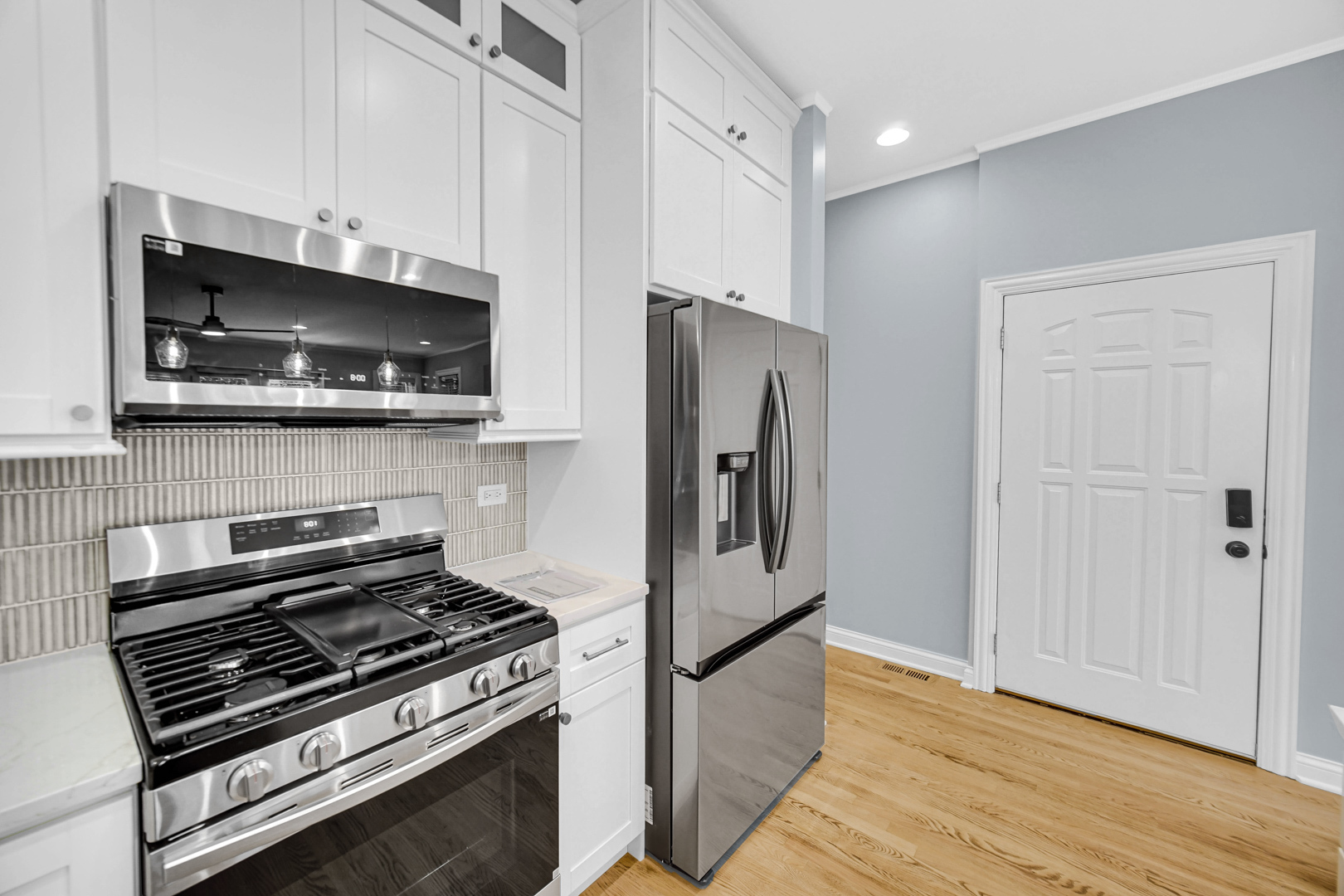 3732 N Kenmore Avenue #2, Chicago, IL 60613
