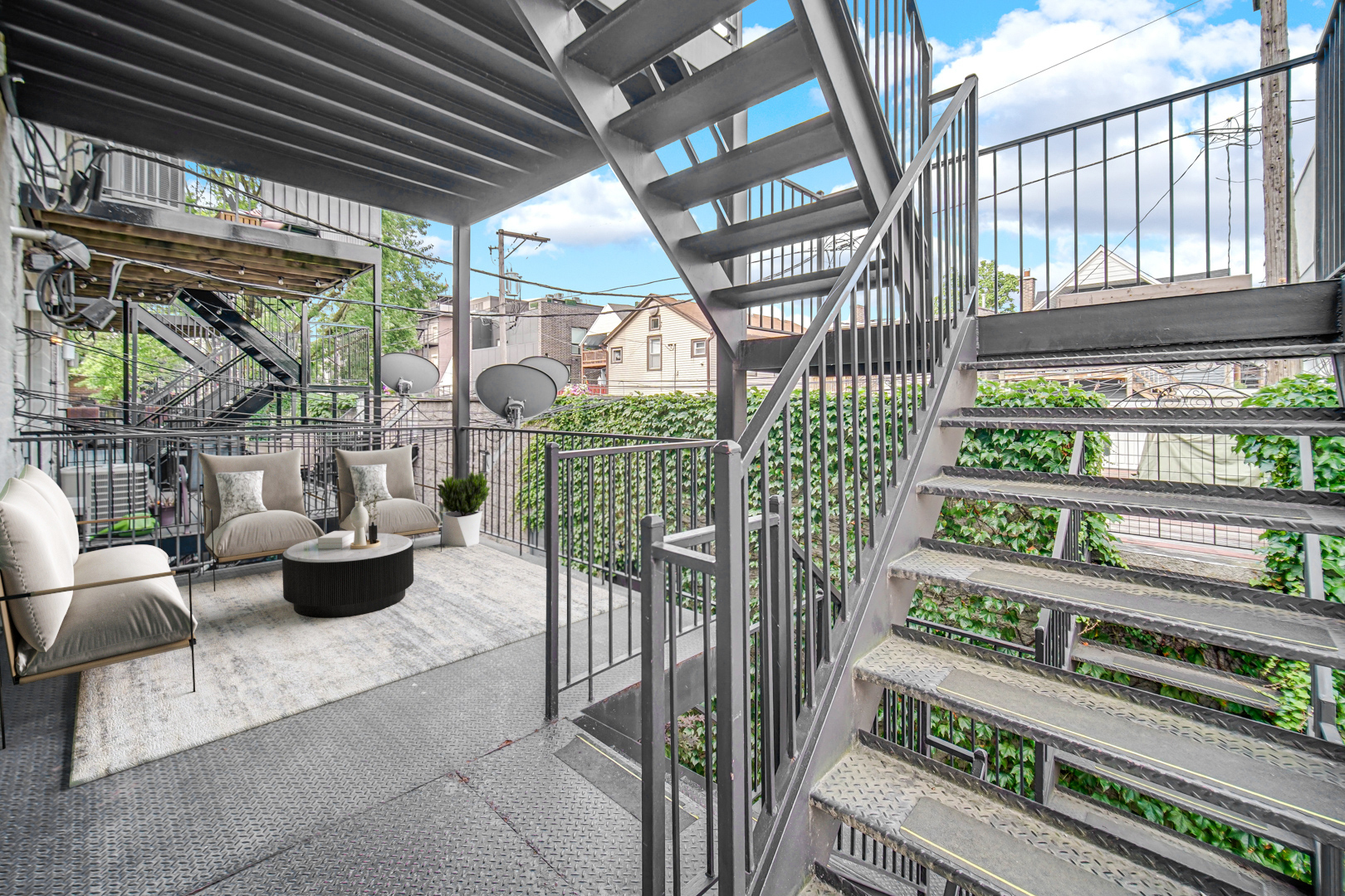 3732 N Kenmore Avenue #2, Chicago, IL 60613