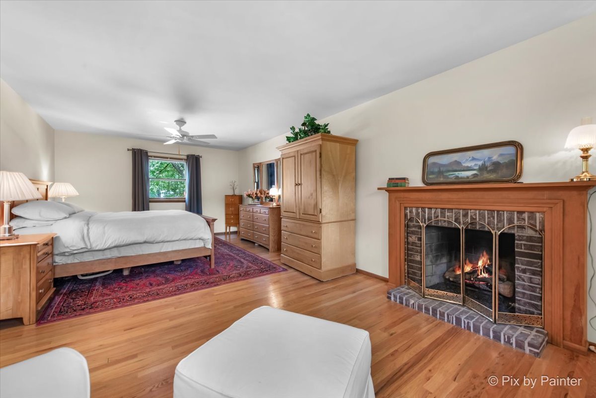 159 University Drive, Buffalo Grove, IL 60089