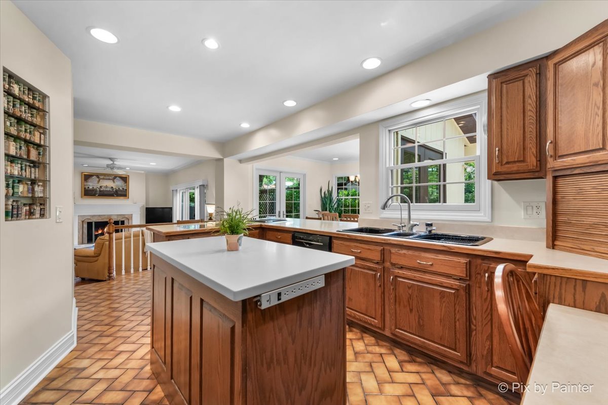 159 University Drive, Buffalo Grove, IL 60089