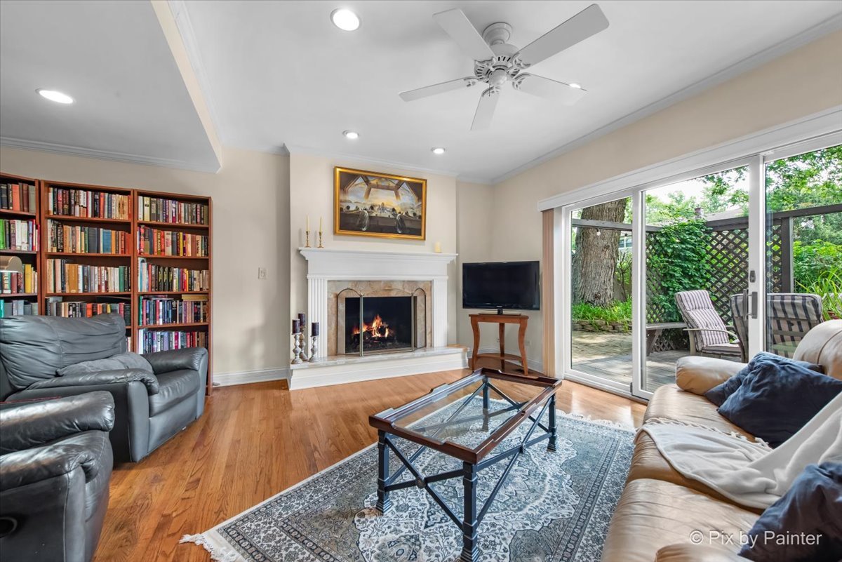 159 University Drive, Buffalo Grove, IL 60089