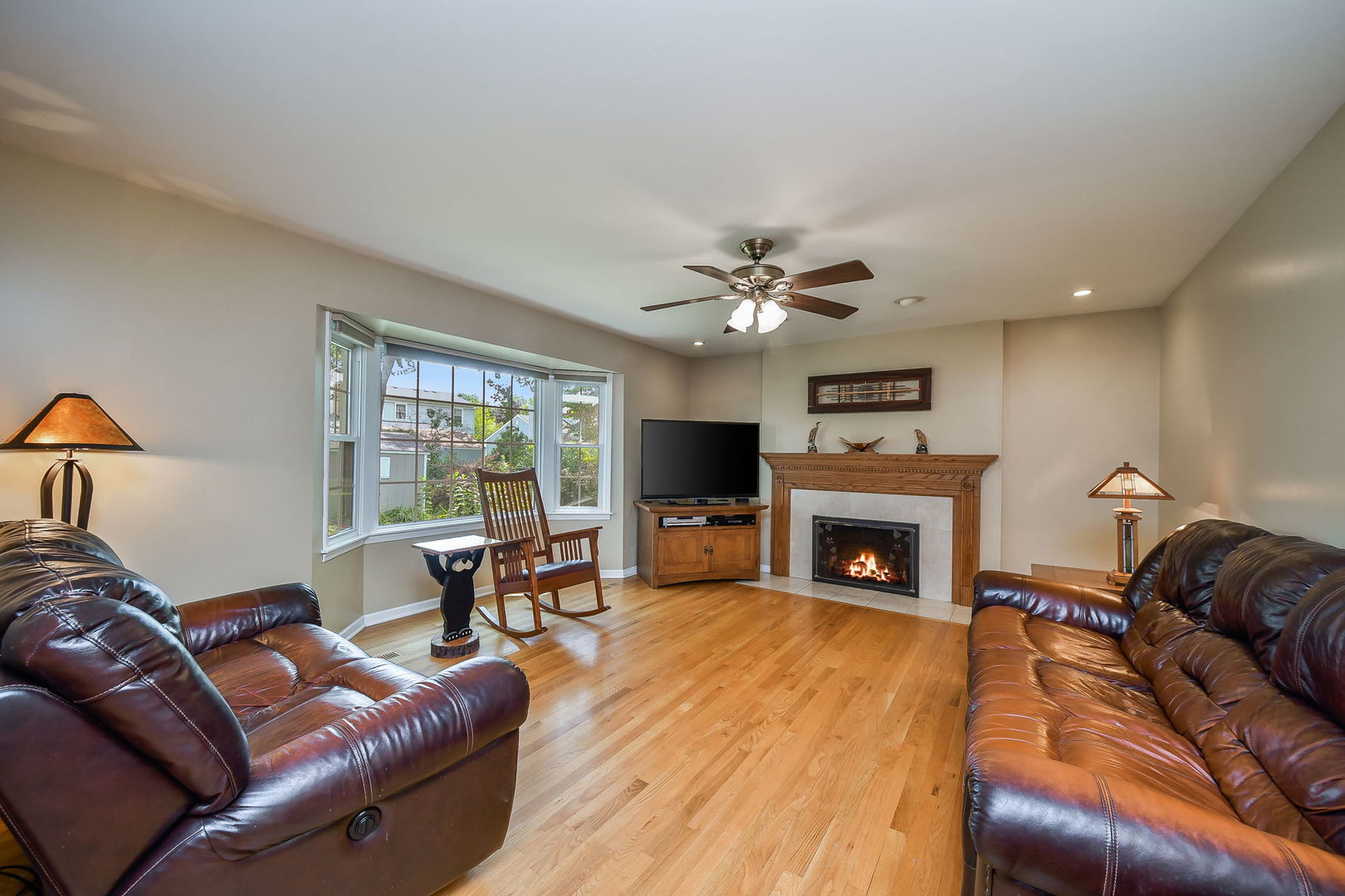 1616 Fairway Lane, Naperville, IL 60565