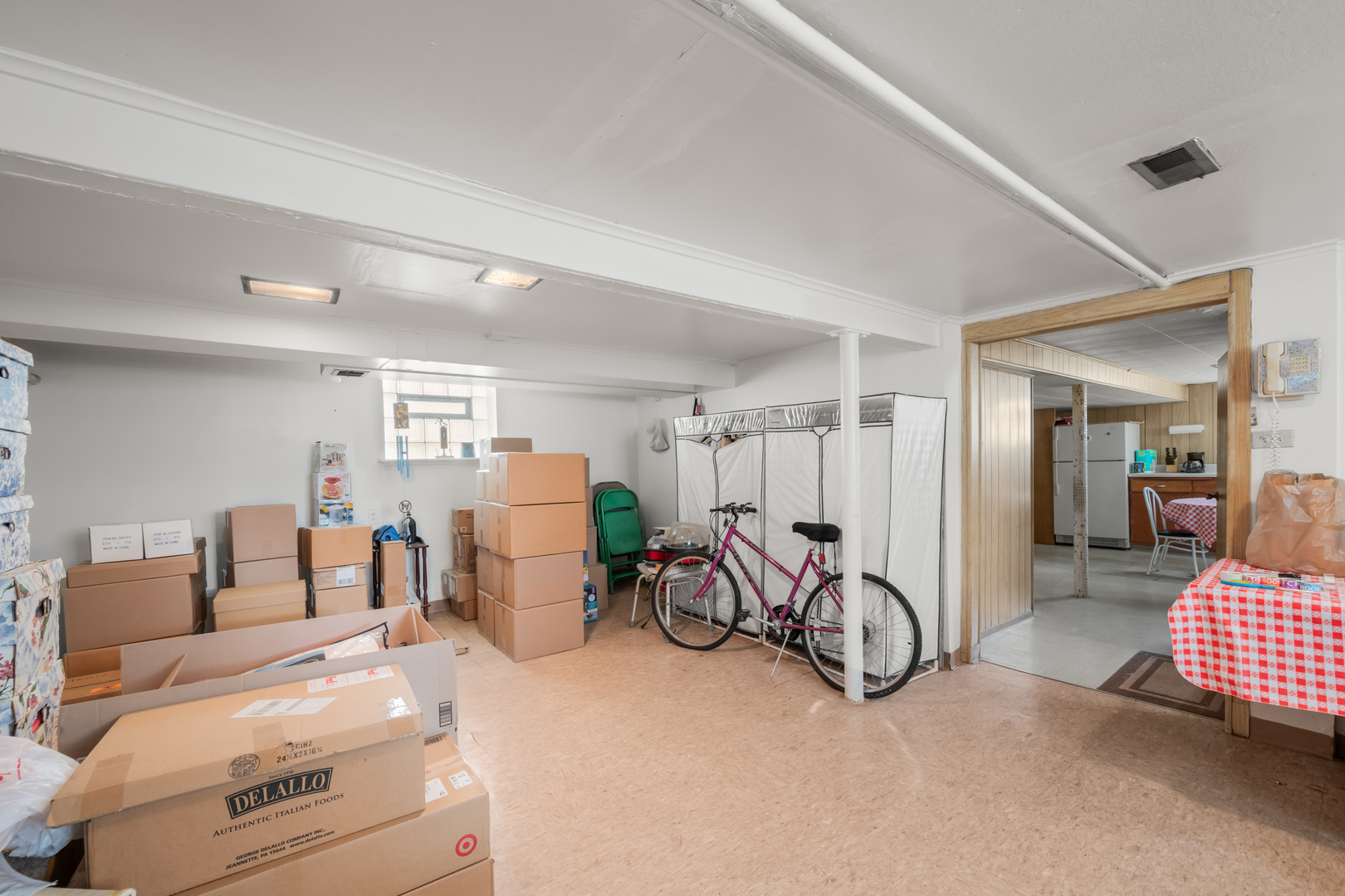 3515 N Neva Avenue, Chicago, IL 60634