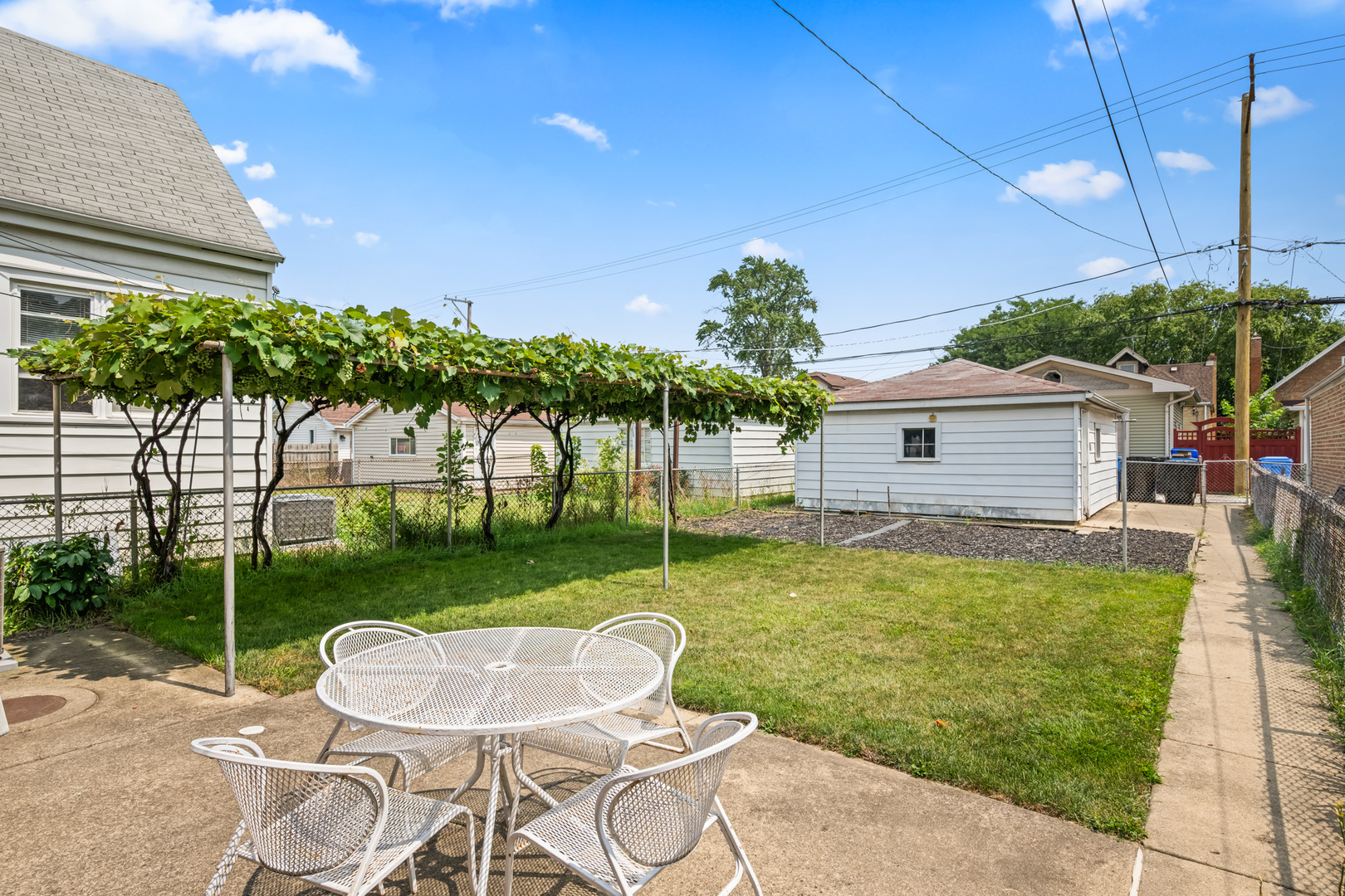 3515 N Neva Avenue, Chicago, IL 60634