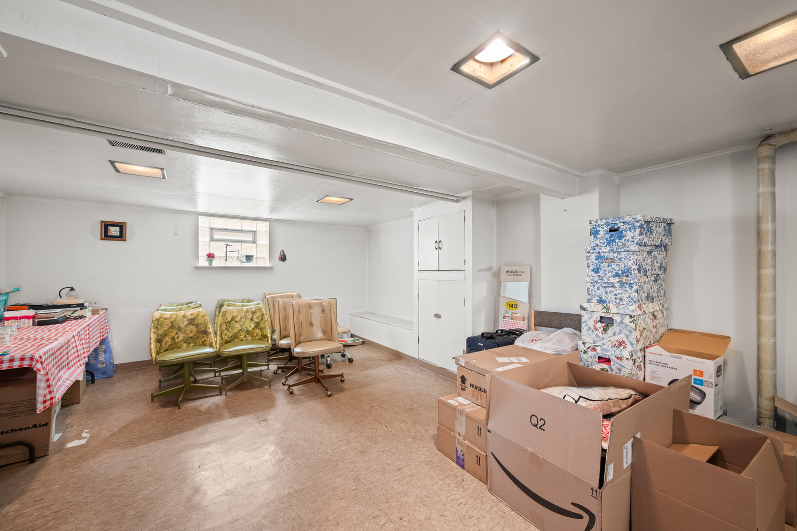 3515 N Neva Avenue, Chicago, IL 60634