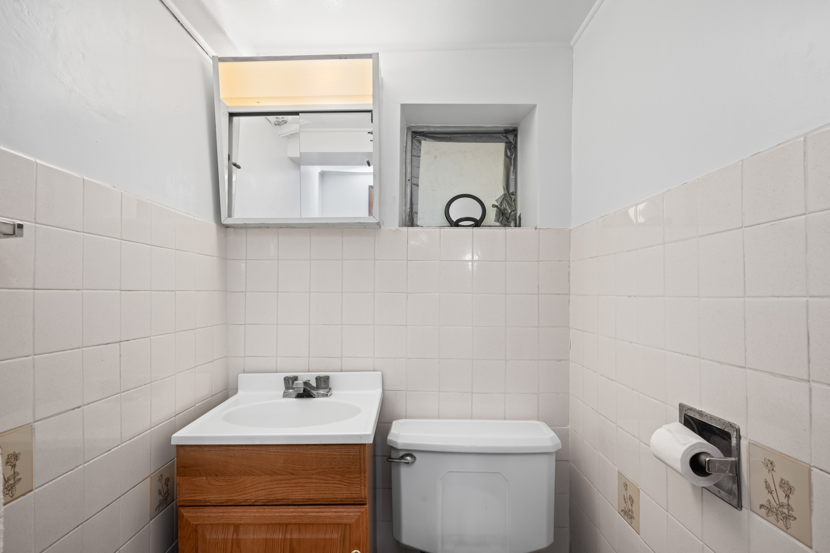 3515 N Neva Avenue, Chicago, IL 60634