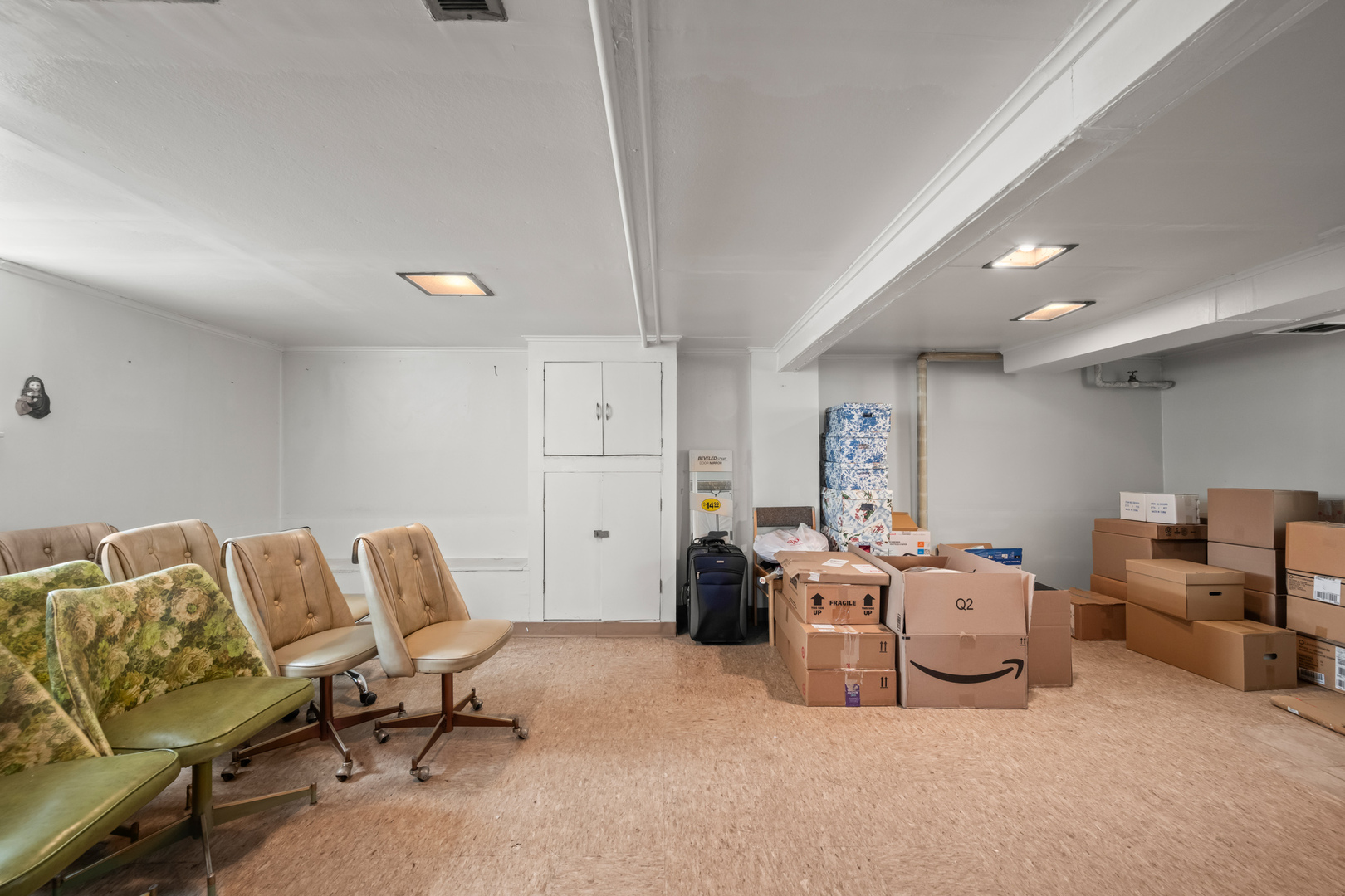 3515 N Neva Avenue, Chicago, IL 60634
