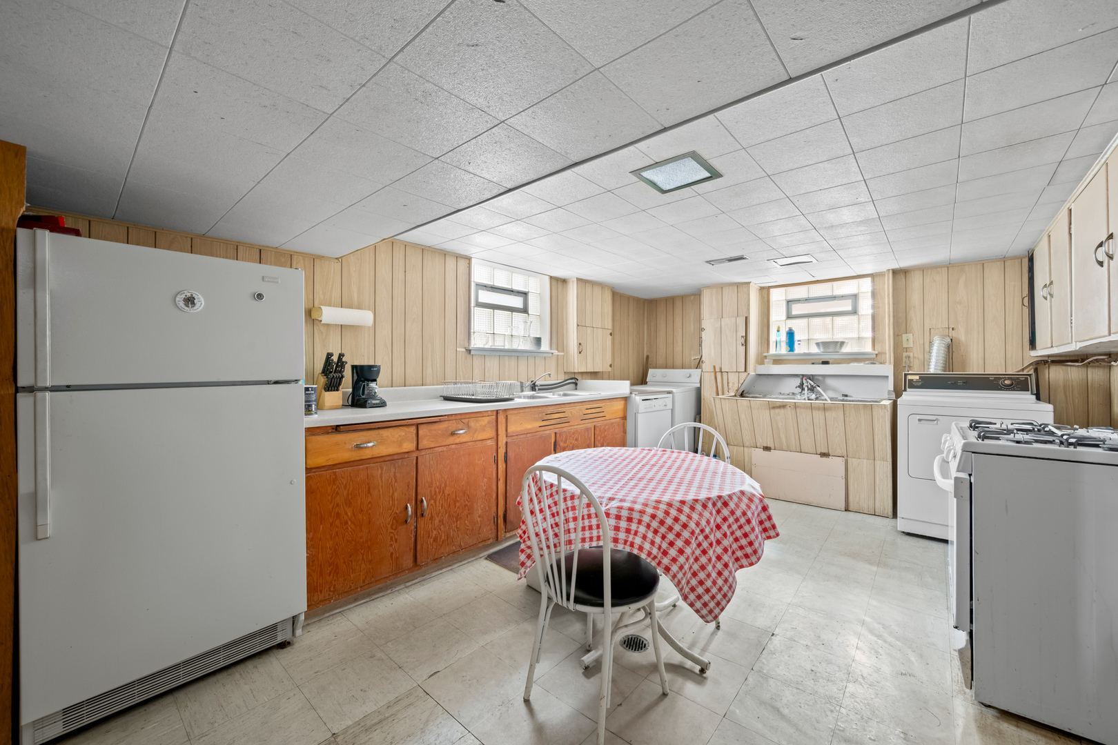 3515 N Neva Avenue, Chicago, IL 60634