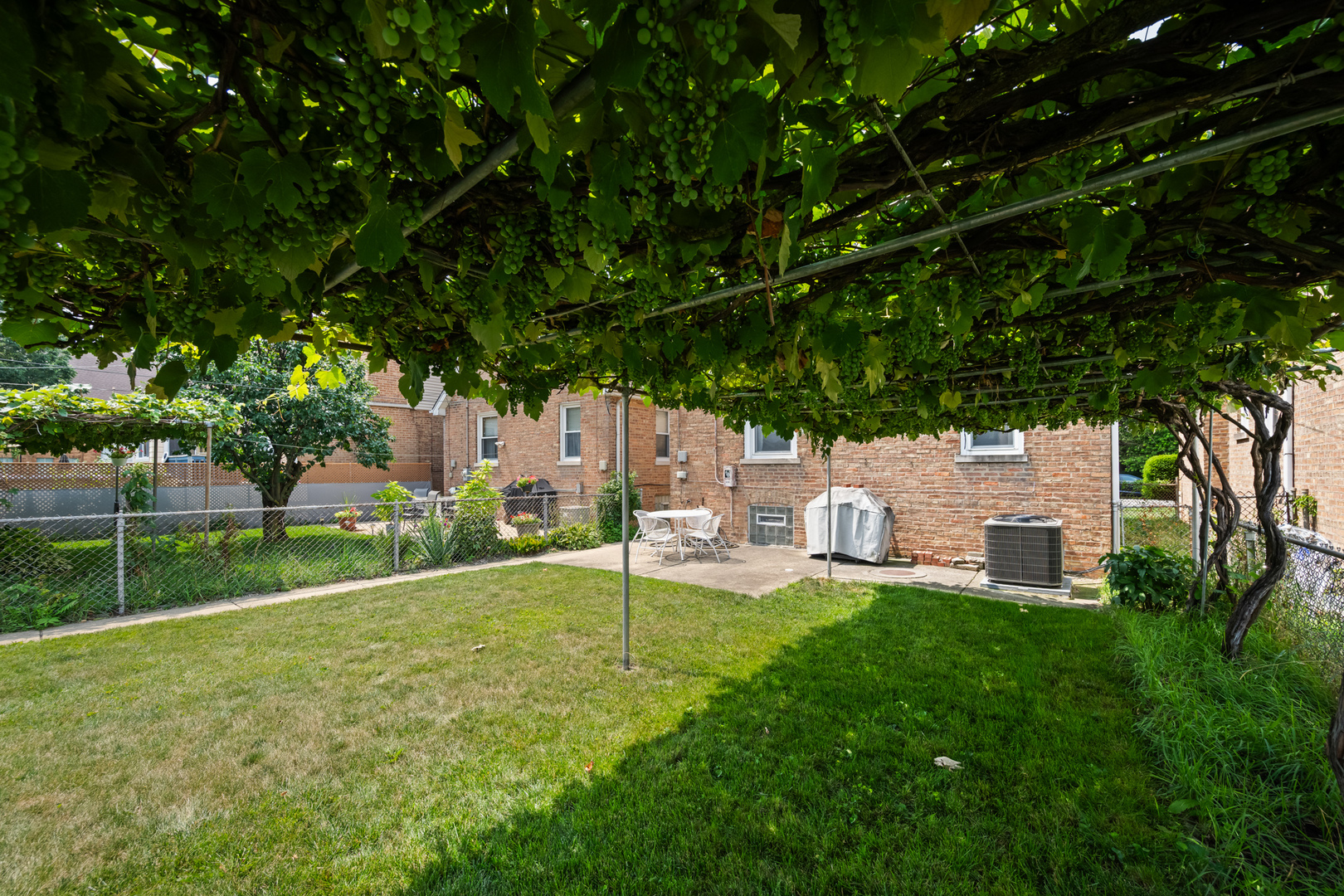 3515 N Neva Avenue, Chicago, IL 60634