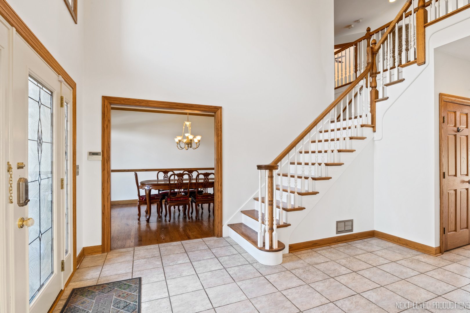 3806 DILLON Court, Downers Grove, IL 60515