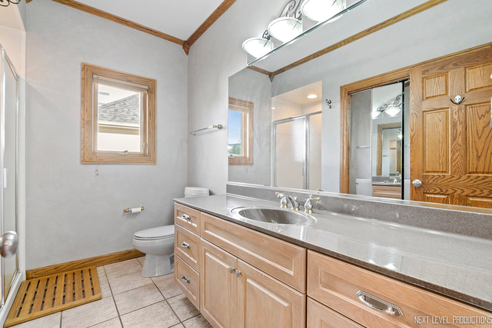 3806 DILLON Court, Downers Grove, IL 60515