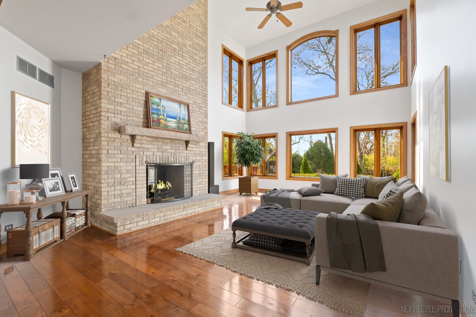 3806 DILLON Court, Downers Grove, IL 60515