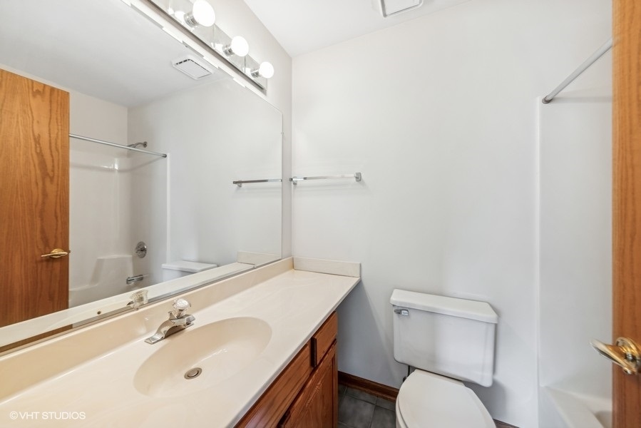 1031 Claremont Drive, Downers Grove, IL 60516