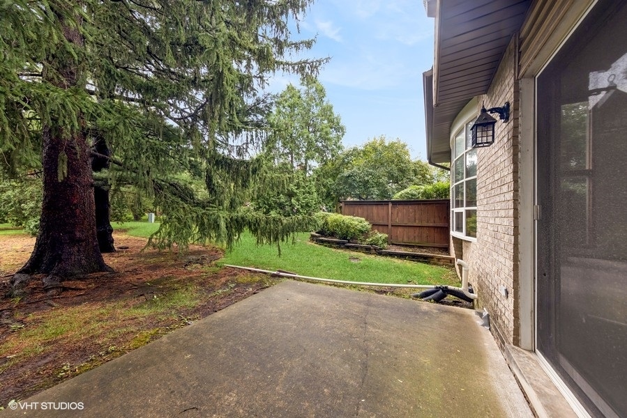 1031 Claremont Drive, Downers Grove, IL 60516