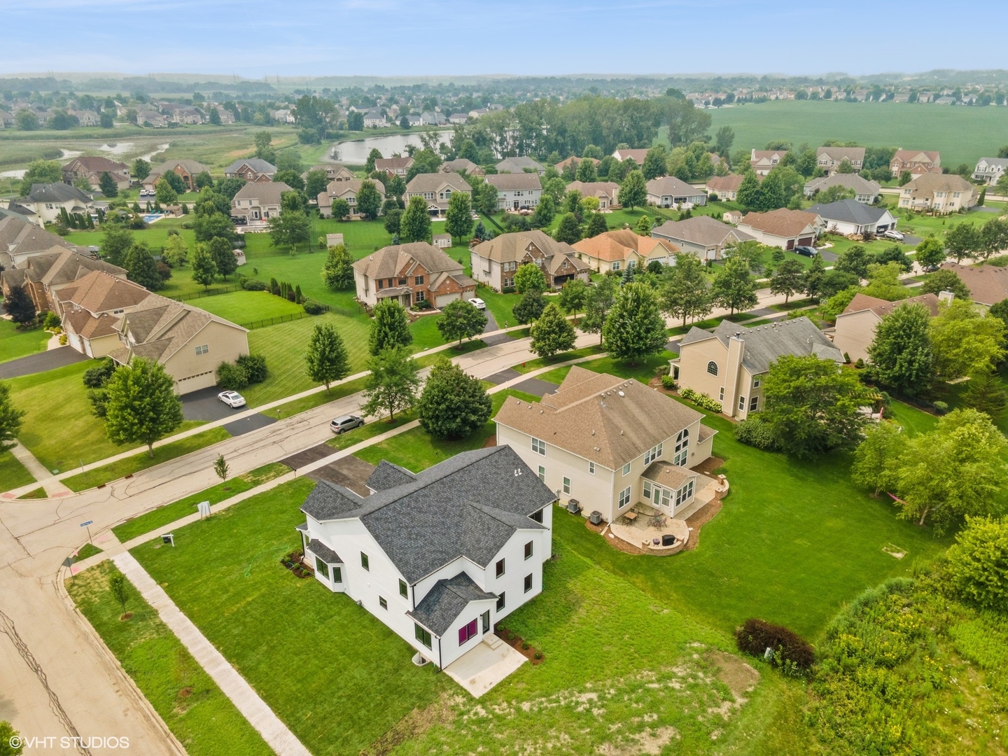 2148 Bartram Road, North Aurora, IL 60542