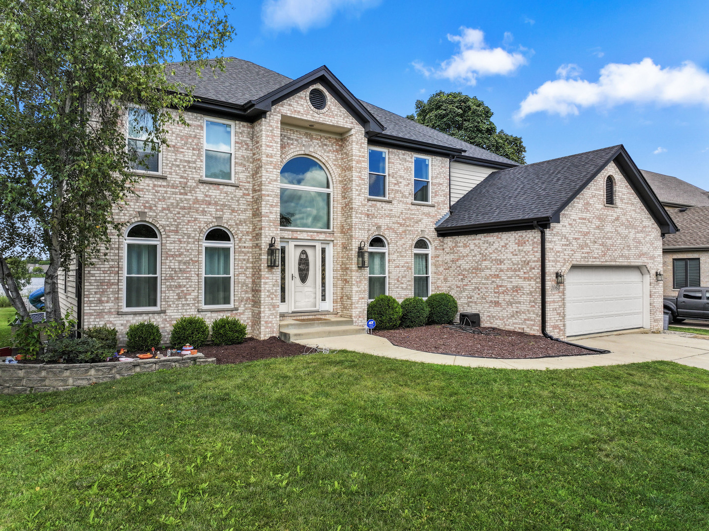 1063 Parkview Circle, Carol Stream, IL 60188