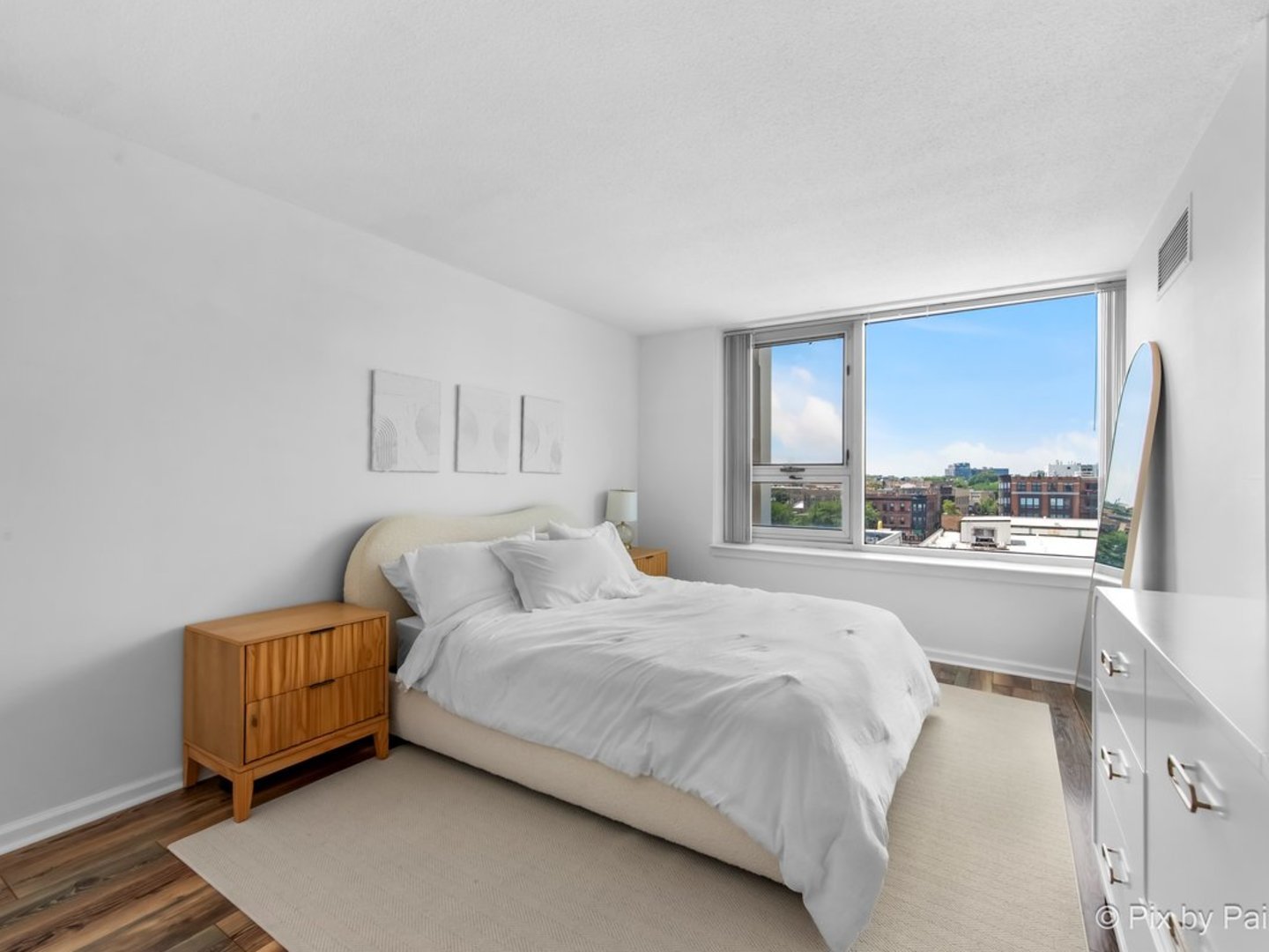 2728 N Hampden Court #710, Chicago, IL 60614