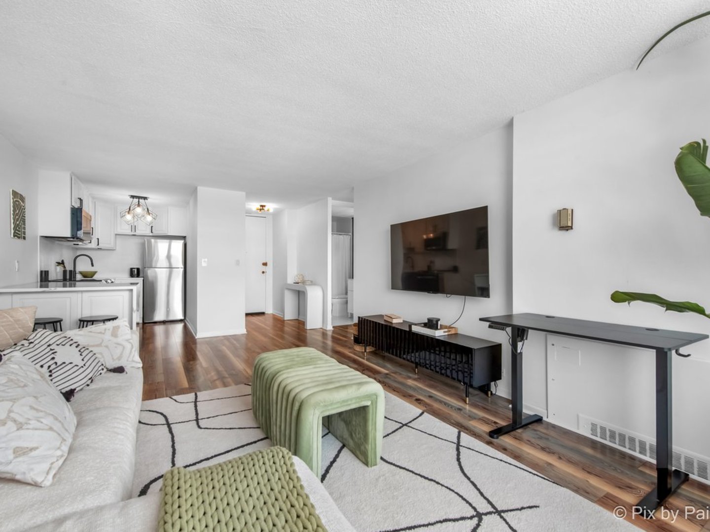 2728 N Hampden Court #710, Chicago, IL 60614