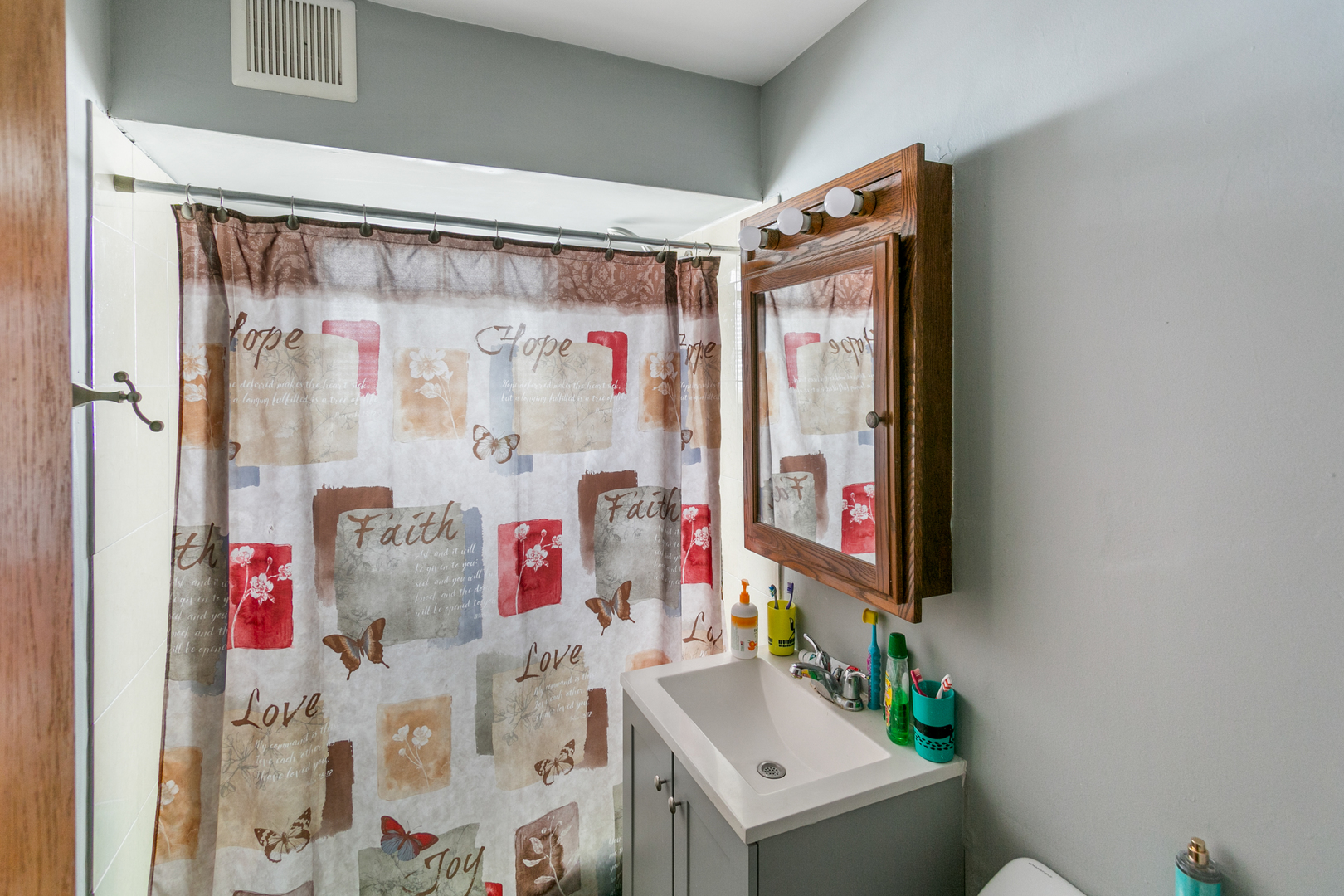 805 N 22nd Avenue, Melrose Park, IL 60160