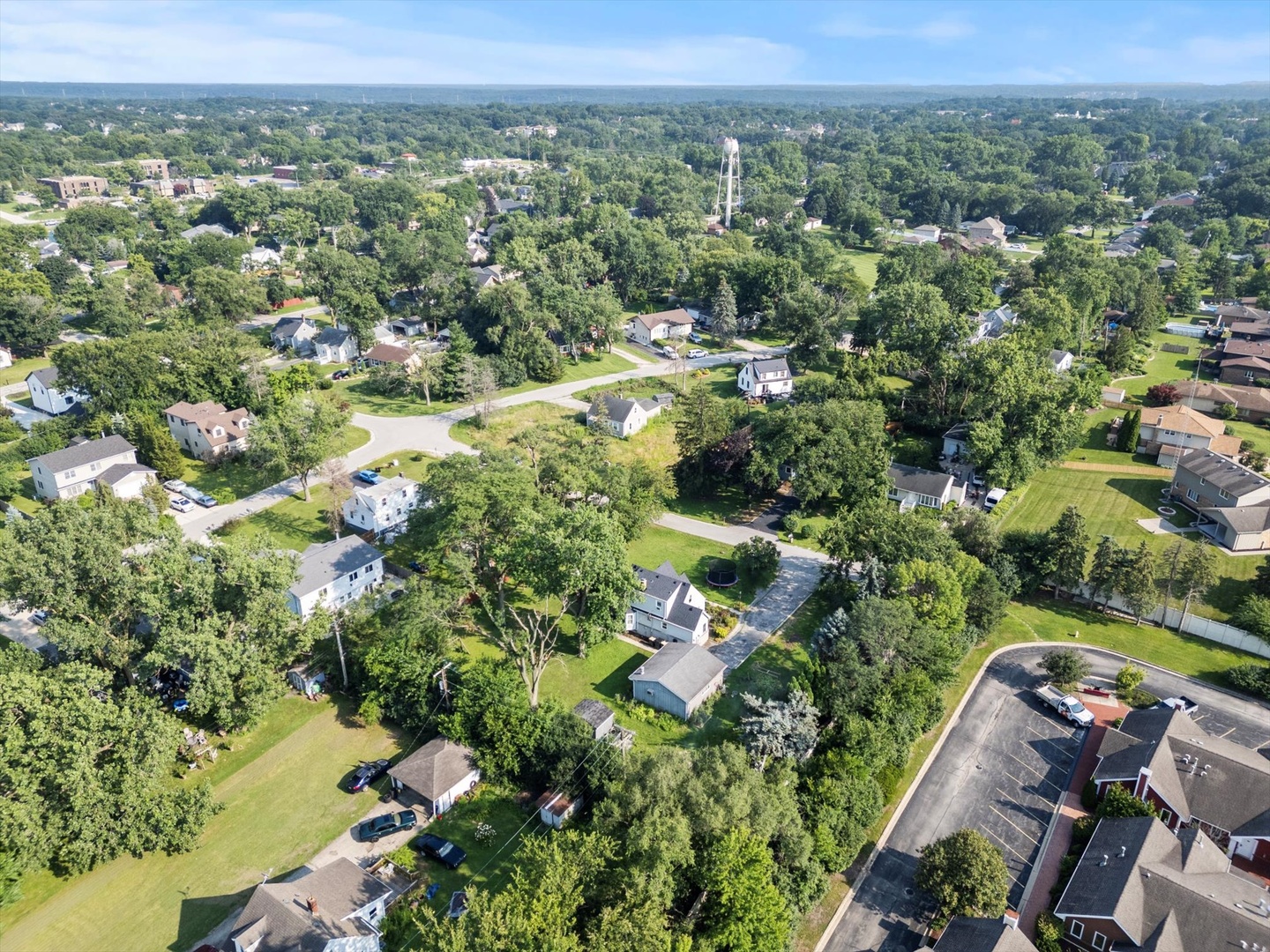 313 83rd Street, Willowbrook, IL 60527