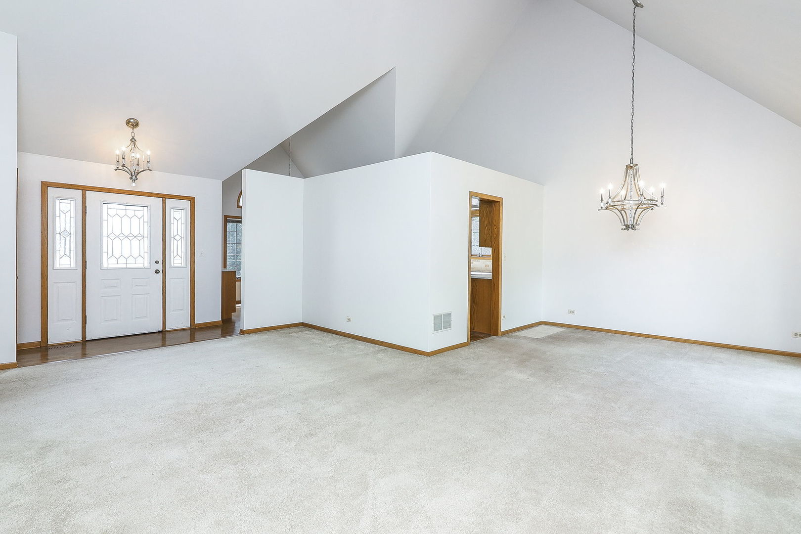 1048 WOODBINE Lane #1048, Darien, IL 60561