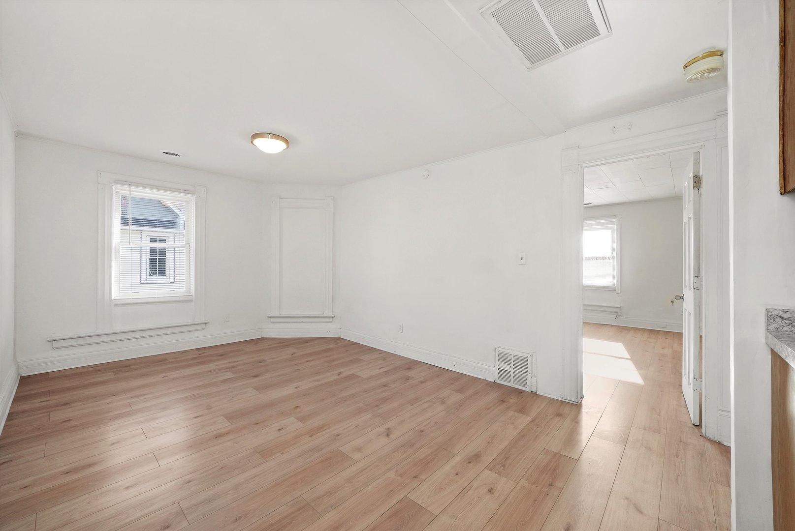 1095 E Merchant Street #1, Kankakee, IL 60901