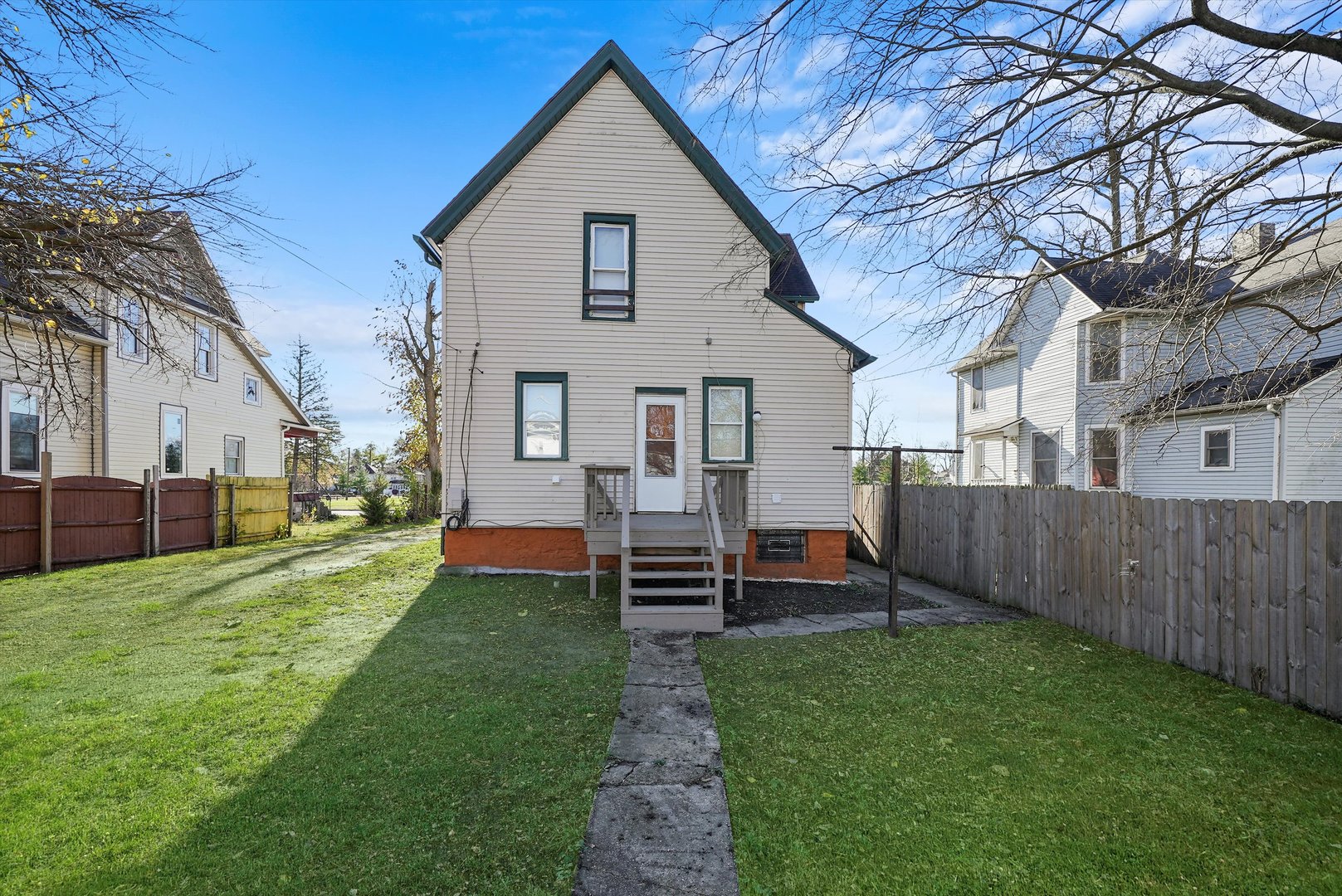 1095 E Merchant Street #1, Kankakee, IL 60901