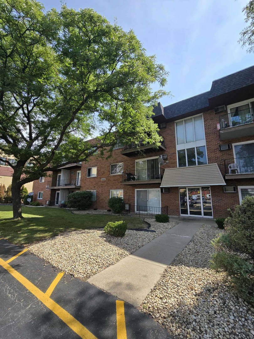 11245 S Harlem Avenue #C5, Worth, IL 60482