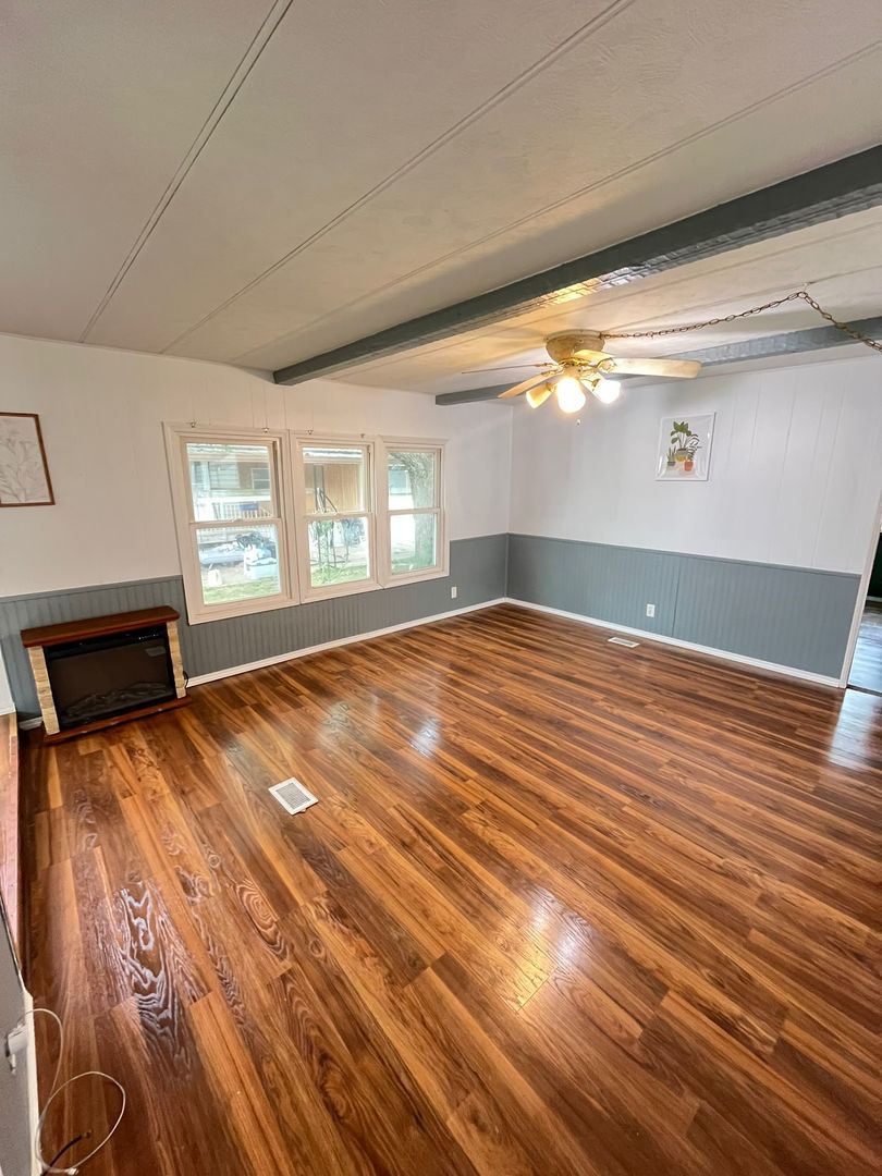 109 Poplar Drive, Morton, IL 61550