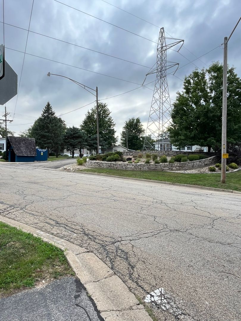 109 Poplar Drive, Morton, IL 61550