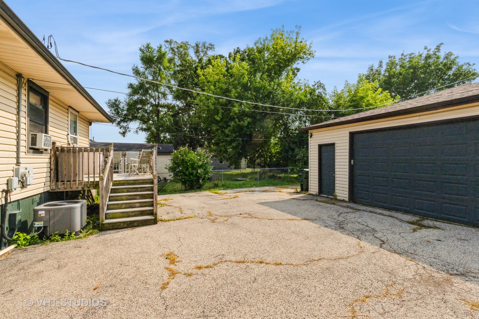 1504 Ridgeway Street, Round Lake Beach, IL 60073