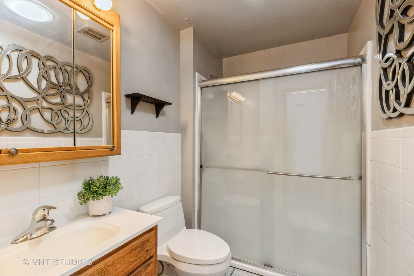 1504 Ridgeway Street, Round Lake Beach, IL 60073