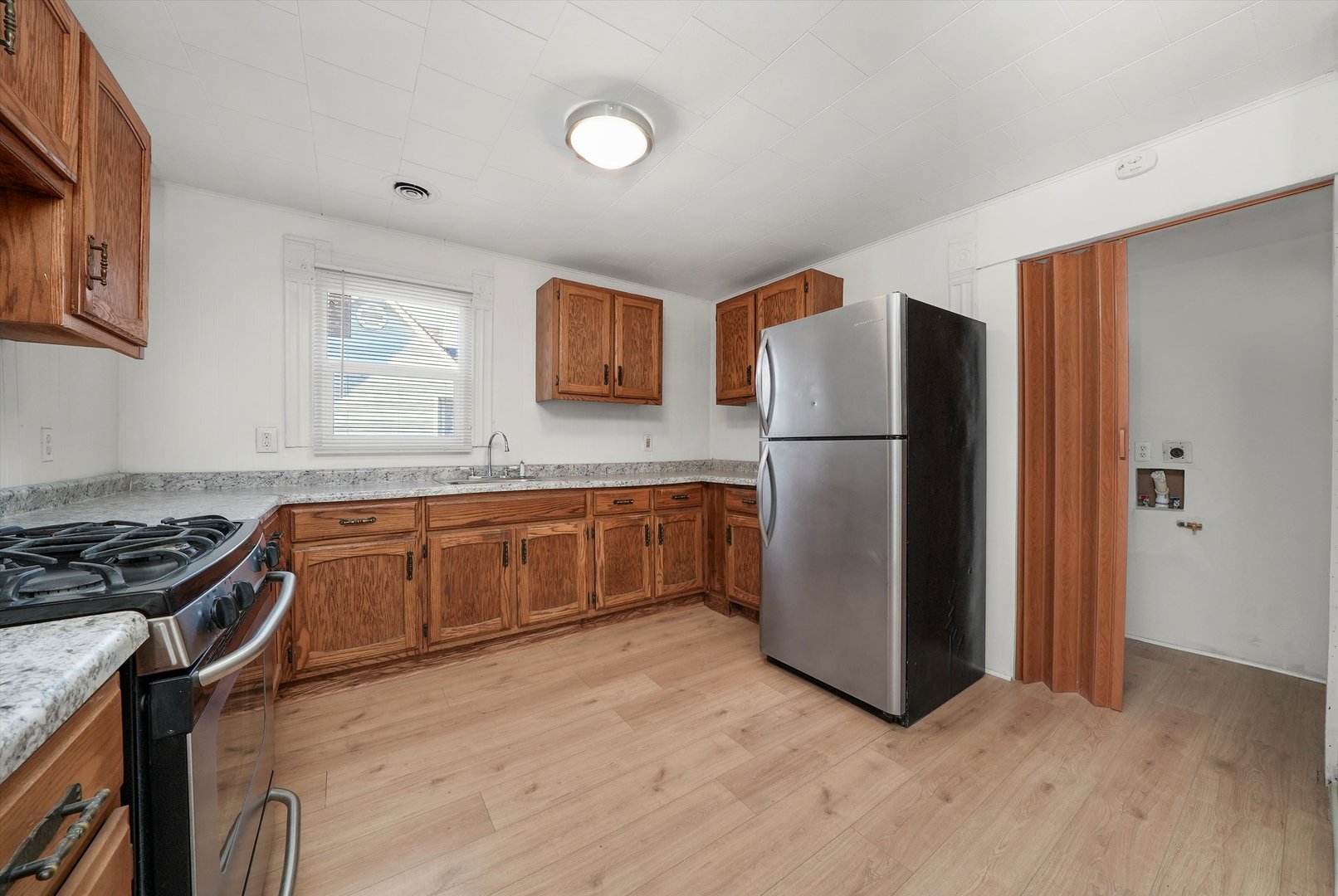 1097 E Merchant Street #2, Kankakee, IL 60901