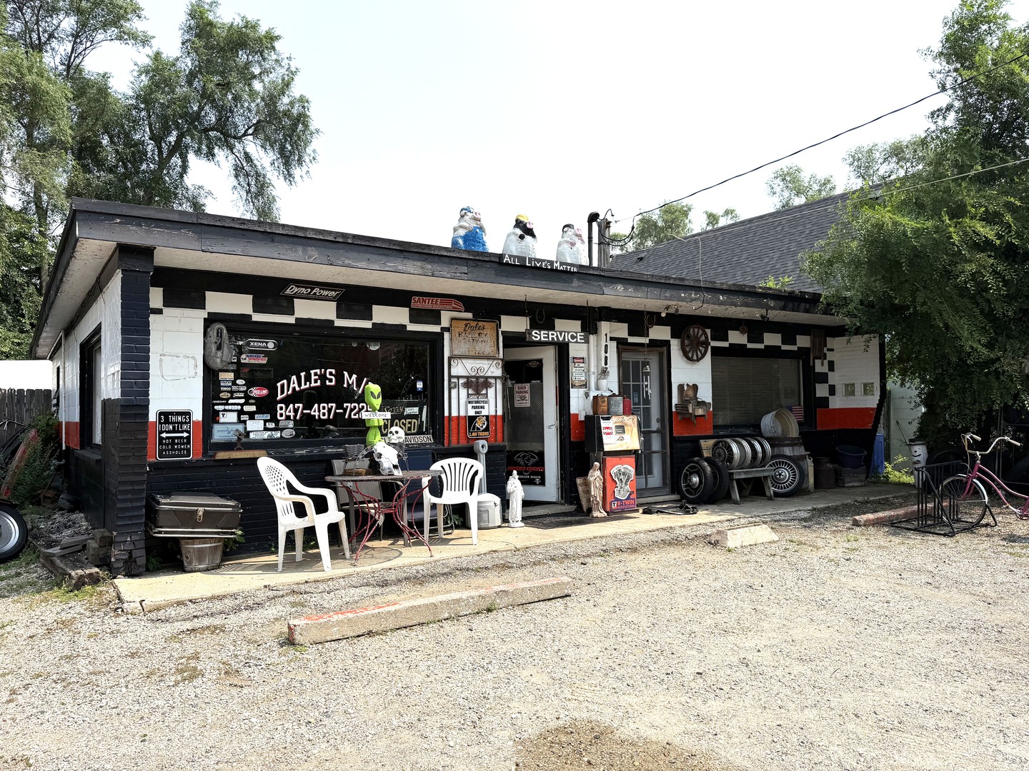 108 W State Road, Island Lake, IL 60042