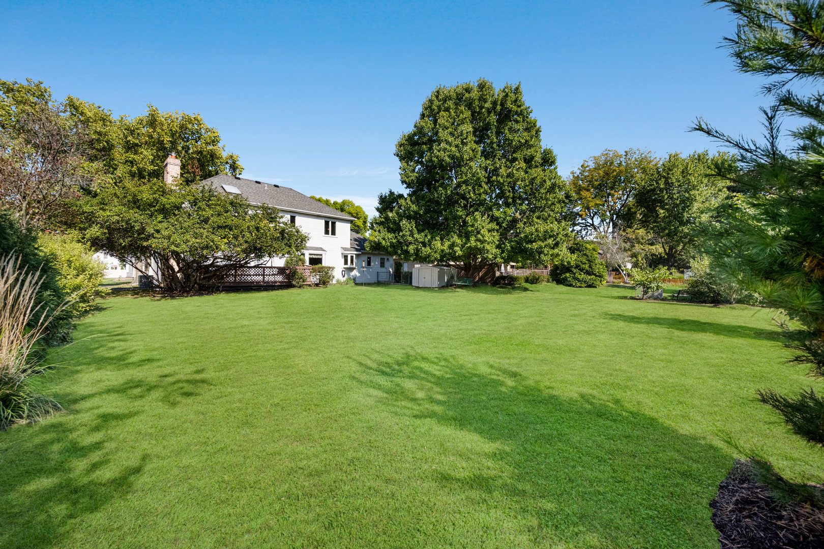 873 Buttonwood Circle, Naperville, IL 60540