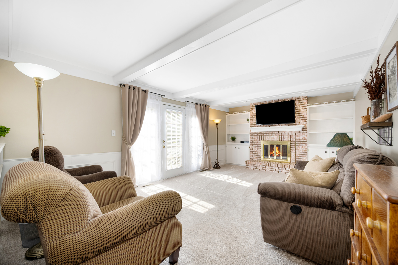 873 Buttonwood Circle, Naperville, IL 60540