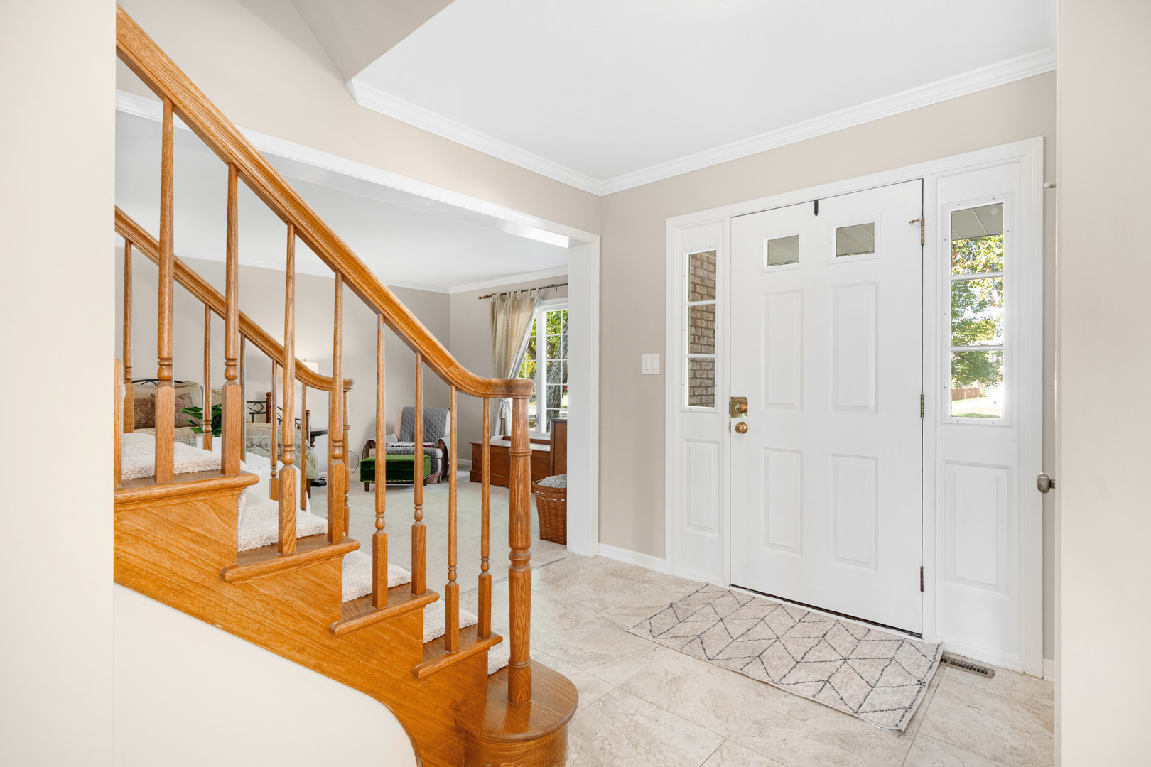 873 Buttonwood Circle, Naperville, IL 60540