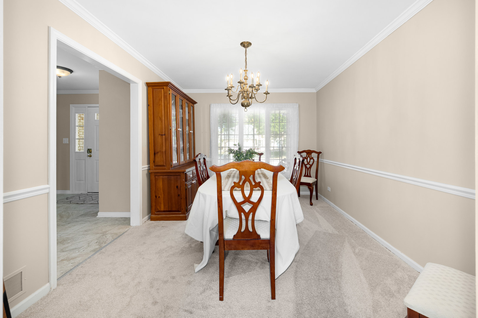 873 Buttonwood Circle, Naperville, IL 60540