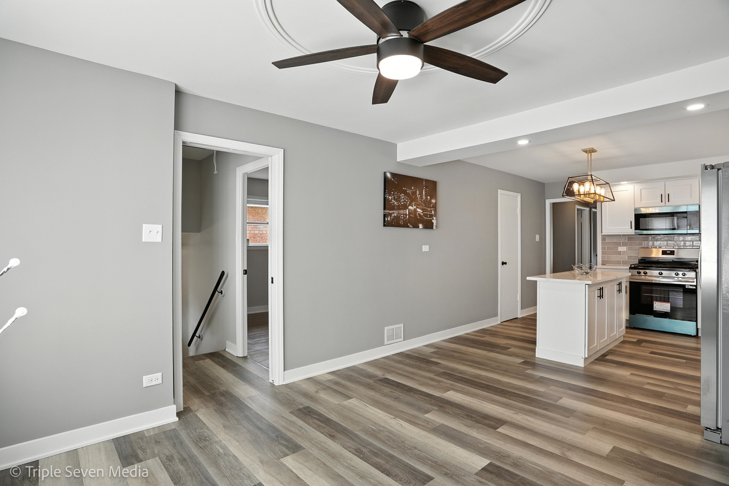 8117 S Richmond Street, Chicago, IL 60652